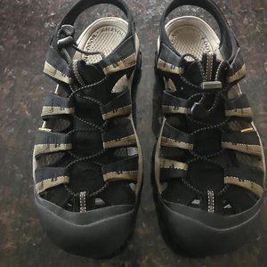 Keen Black & Khaki Newport Sandal's Men's 12